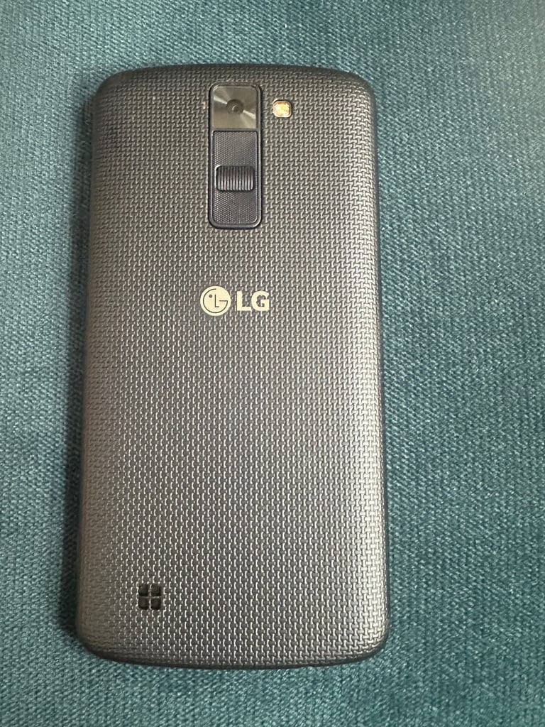 LG K8 Smartphone unlocked £30 no less can deliver 