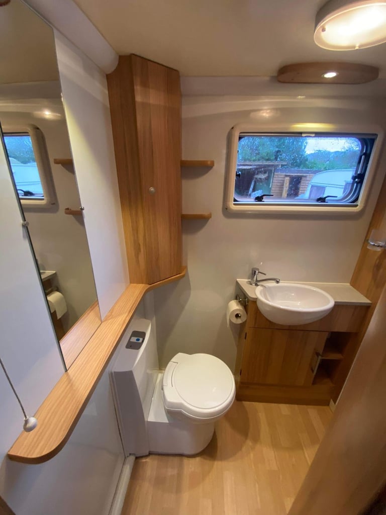 2015 Bailey Pegasus Verona GT65 4 Berth Fixed bed Caravan - B008