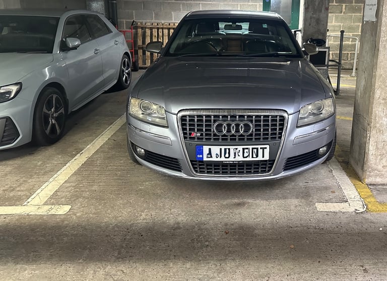 24/7 large City centre car parking space - Granby Row - m1 3ab