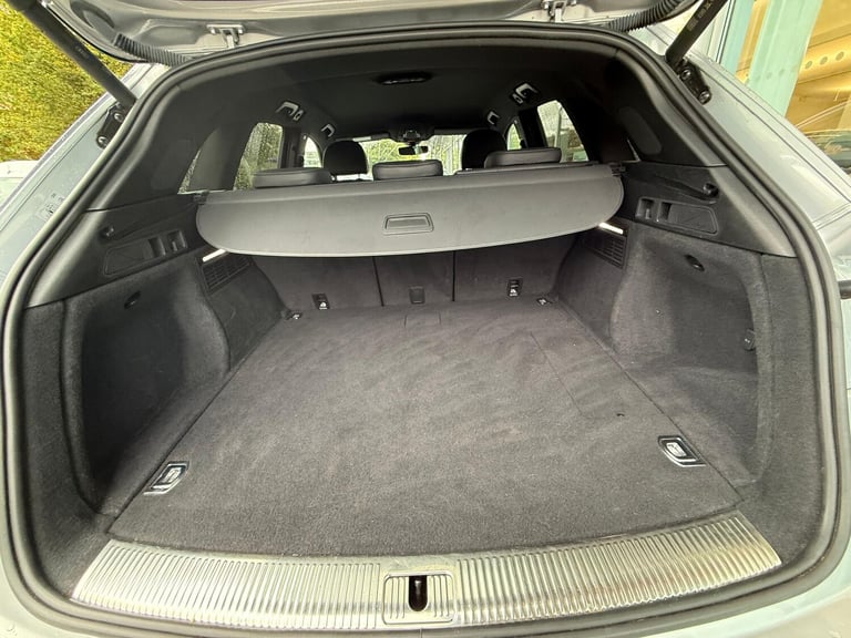  Audi Q5 2.0 TFSIe 55 Competition SUV 5dr Petrol Plug-in Hybrid S Tronic quattro Eur Petrol/Elect...