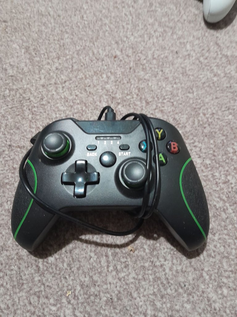 Xbox Controllers & Chargers Bundle - Spares/Repairs