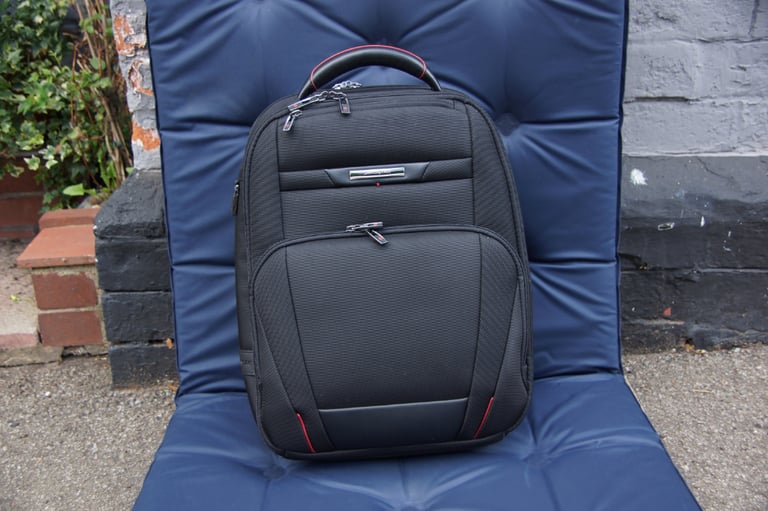 Samsonite PRO-DLX5 15.6 Laptop backpack VGC RRP £239 (COLLECTION LE27QT)