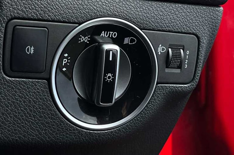 2018 Mercedes-Benz A-Class 1.6 A160 SE (Executive) Hatchback 5dr Petrol 7G-DCT Euro 6 (s/s) (102 ...