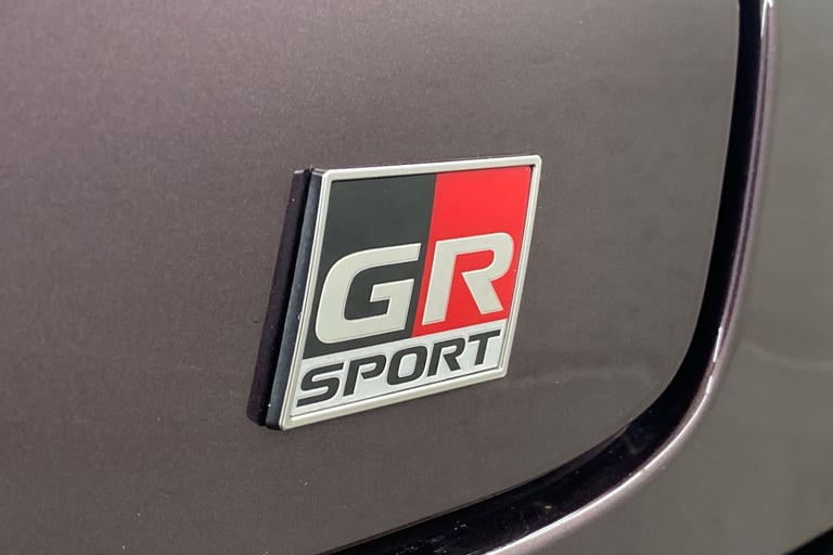 2022 Toyota C-HR 96486 Hatchback Hybrid Automatic