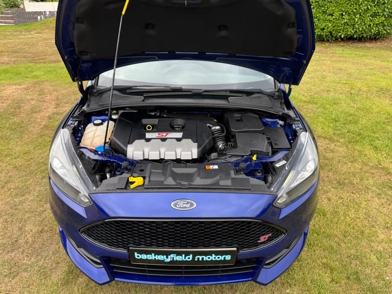 2015 Ford Focus 2.0T EcoBoost ST-2 5dr HATCHBACK PETROL Manual