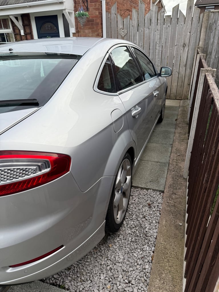 Ford, MONDEO, Hatchback, 2012, Semi-Auto, 1999 (cc), 5 doors