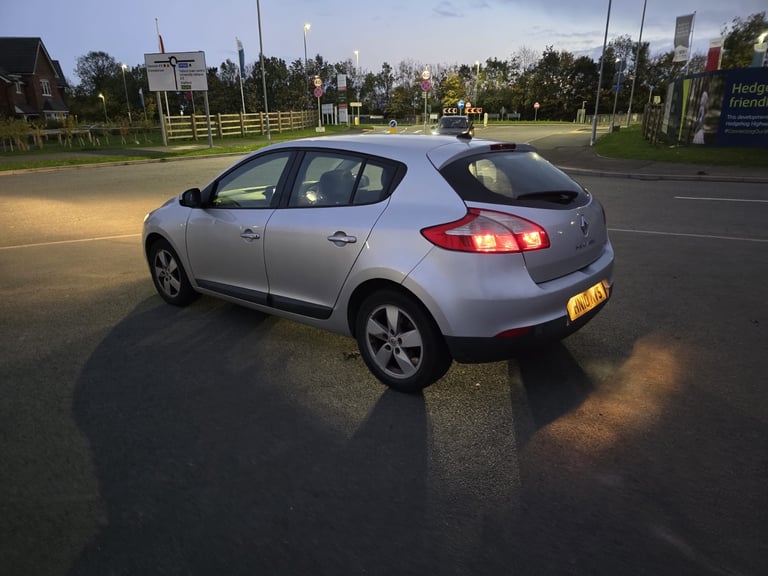 Renault, MEGANE, 2010, Manual, 1461 (cc), 5 doors
