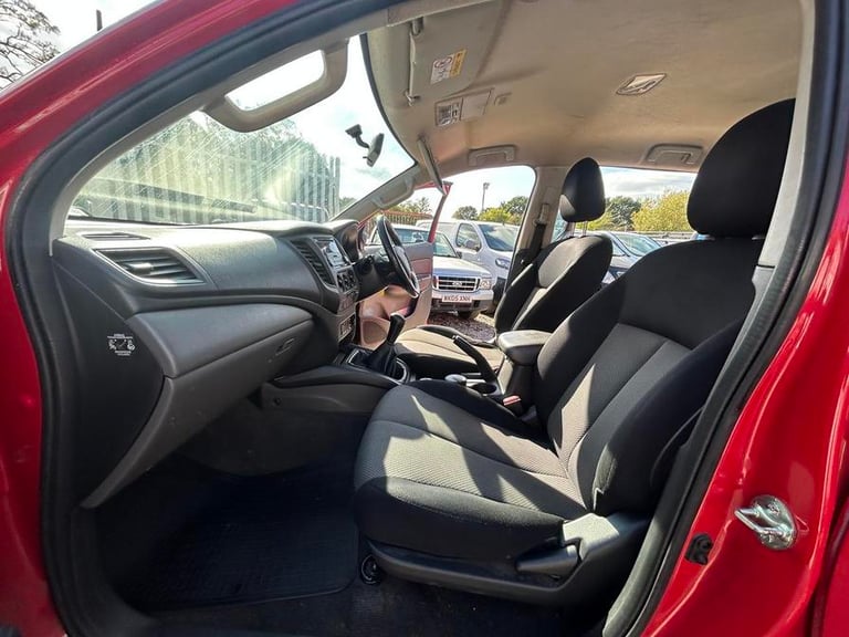 2019 Mitsubishi L200 L200 4Life DI-D 4x4 DIESEL Manual