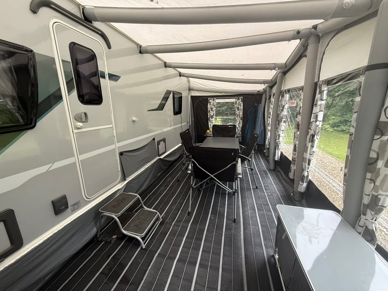 Dorema size 16 air awning