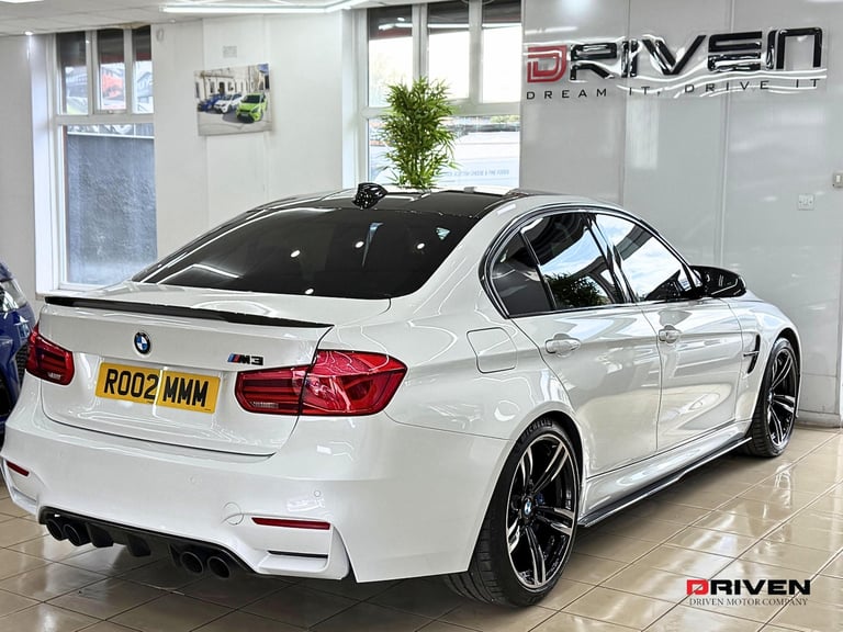 HUGE SPEC! BMW M3 3.0 BiTurbo DCT 4DR SALOON + CARBON + RED LTHR + FREE&nbsp;DELIVERY