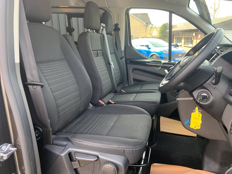 2023 Ford Transit Custom 300 2.0 EcoBlue 130ps L1 D/Cab Limited  Double Cab DIESEL Manual