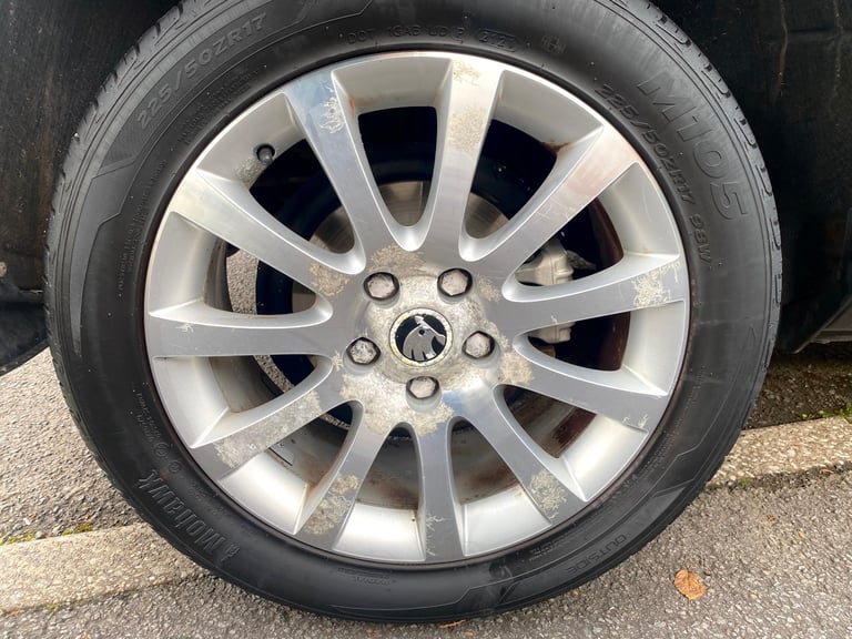 Skoda, YETI OUTDOOR, Hatchback, 2015, Manual, 1197 (cc), 5 doors