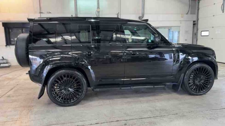2024 Land Rover Defender 110 3.0 D300 MHEV X-Dynamic SE SUV 5dr Diesel Auto 4WD Euro 6 (s/s) (300...
