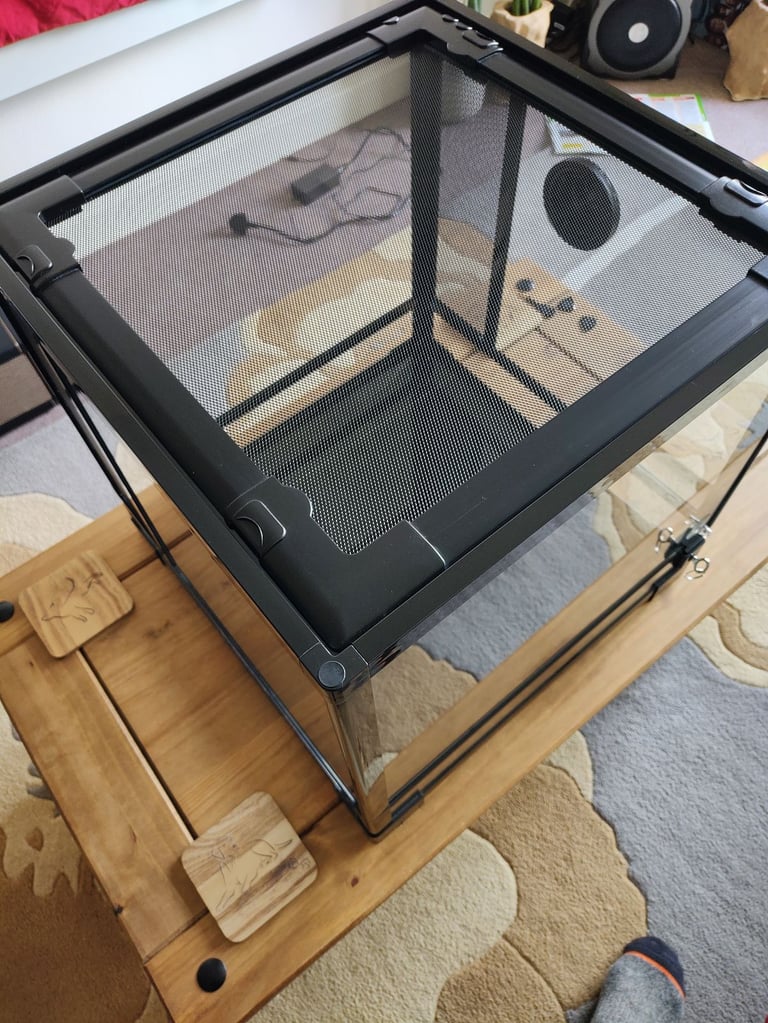 Swellreptiles pet container 45x45x45 cm