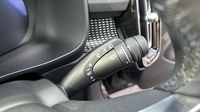 2025 Volvo XC40 2.0 B4P Plus Black Edition 5dr Auto ESTATE PETROL Automatic