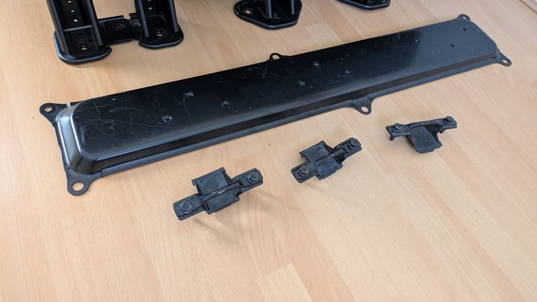 Nissan NV200 combi 2016 middle row of seats