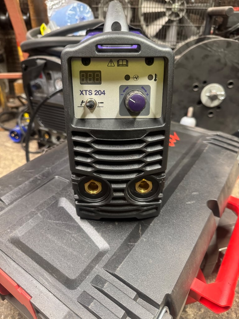 Inverter welder