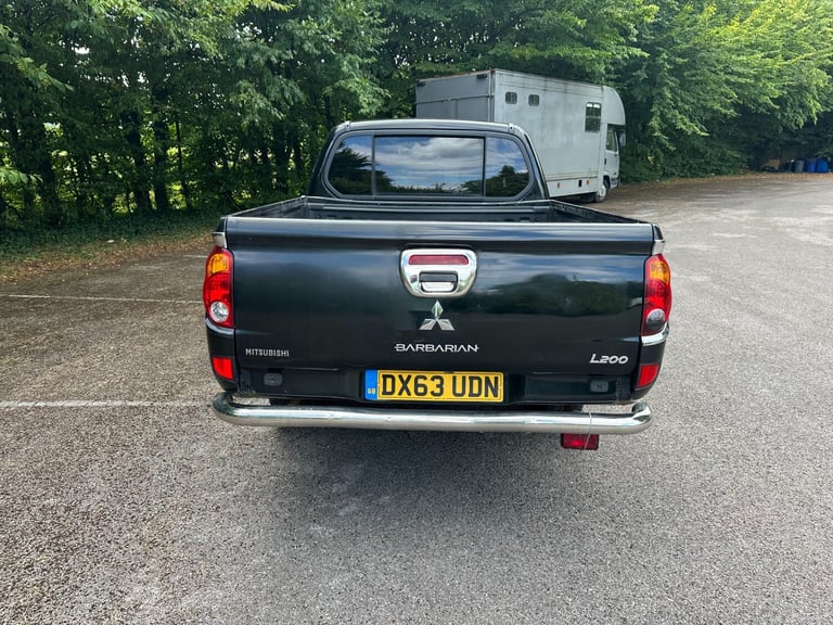2013 Mitsubishi L200 Double Cab DI-D Barbarian 4WD Auto 176Bhp PICK UP Diesel Automatic
