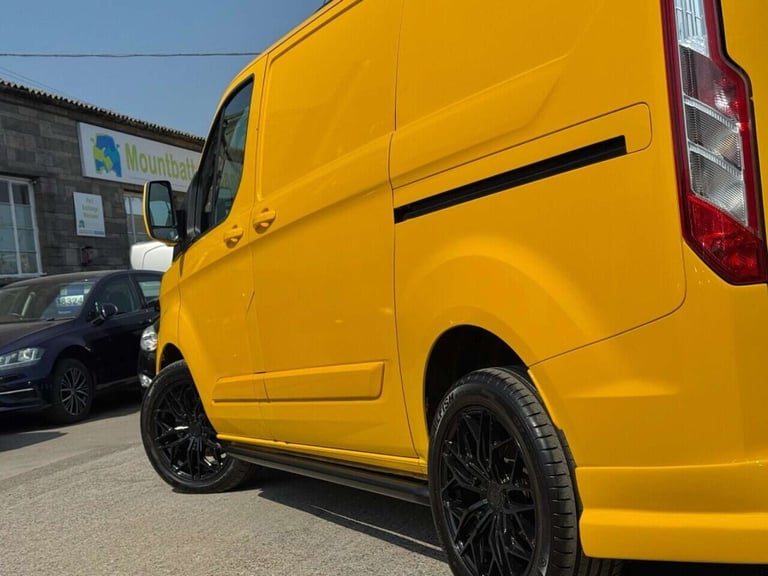 2021 Ford Transit Custom 2.0 EcoBlue 130ps Low Roof Leader Van PANEL VAN DIESEL Manual