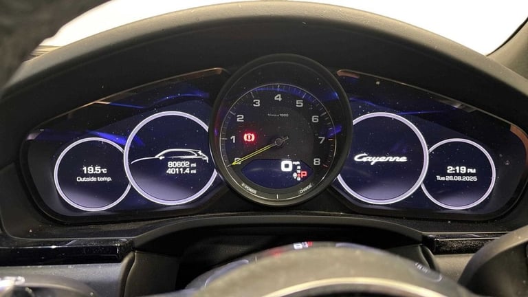 2020 Porsche Cayenne 3.0 V6 E-Hybrid 17.9kWh SUV 5dr Petrol Plug-in Hybrid TiptronicS 4WD Euro 6 ...