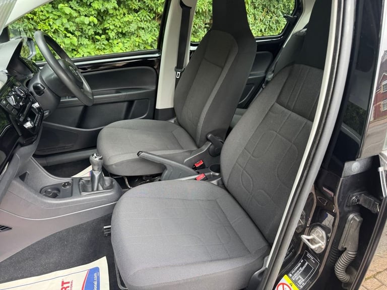2014 Volkswagen up! 1.0 BlueMotion Tech Move up Hatchback Petrol Manual