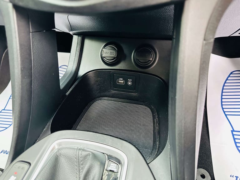 2016 Hyundai Santa Fe 2.2 Santa Fe Premium SE Blue Drive CRDi Auto 4WD 5dr SUV Diesel Automatic