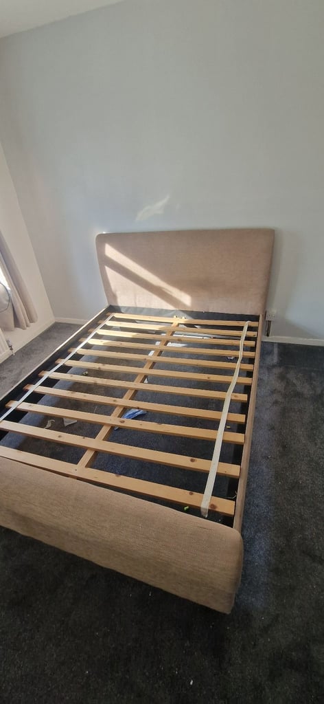 Free kingsize bed frame