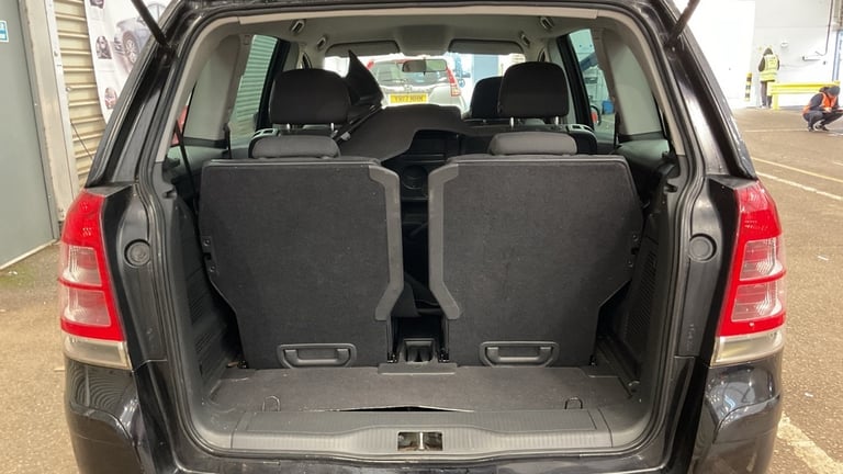 * 60 2011 VAUXHALL ZAFIRA 1.6L + IDEAL FAMILY 7 SEATER + LONG MOT * 