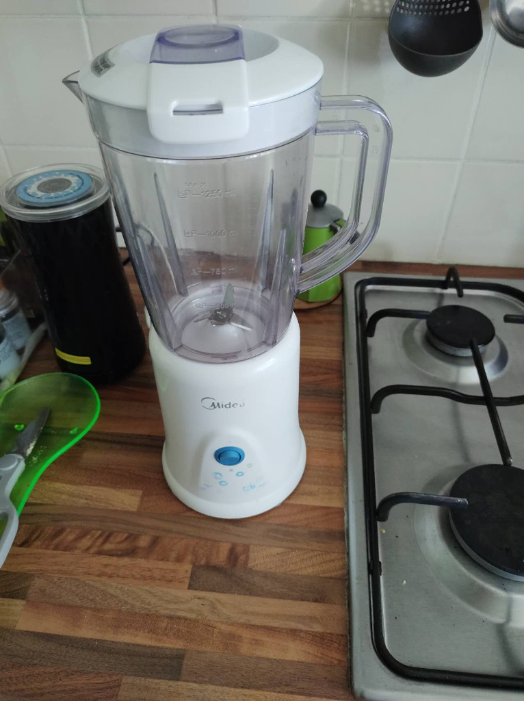small mixer for vegetables or fruits