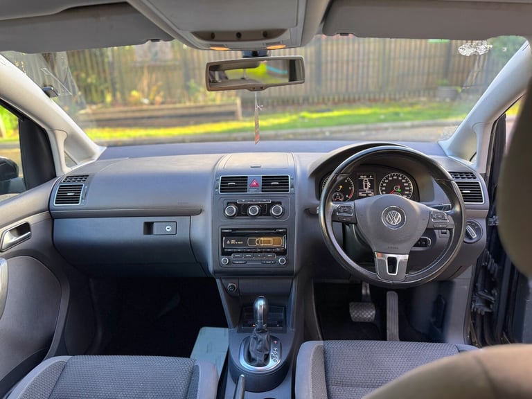 2011 Volkswagen Touran 2.0 TDI SE 5dr DSG MPV Diesel Automatic