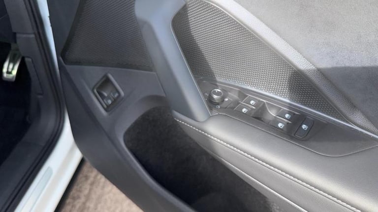 2025 Volkswagen Touran 1.5 TSI eHybrid 272 R-Line Edition 5dr DSG6 Automatic Estate Hybrid Automatic