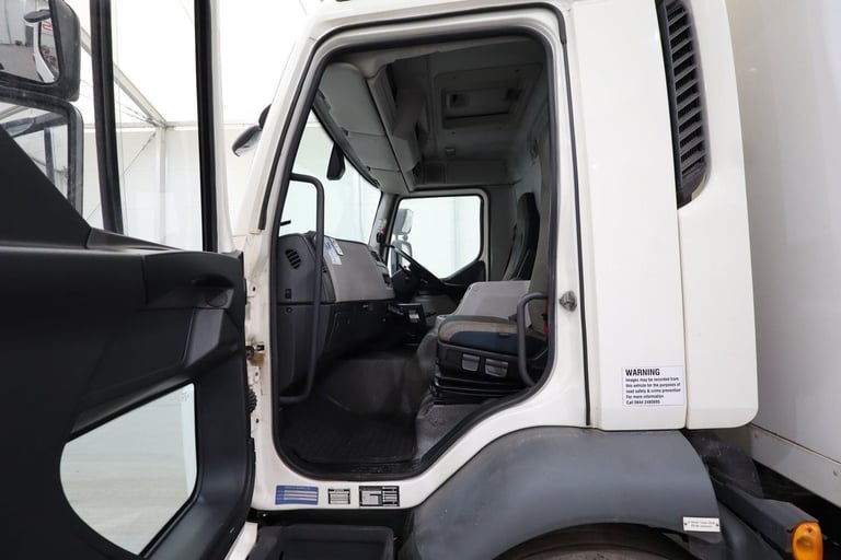2018 (18 PLATE) Volvo FL250 4x2 Euro 6 Refrigerated