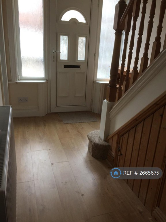 5 bedroom house in Abbott Road, Bournemouth, BH9 (5 bed) (#2665675)
