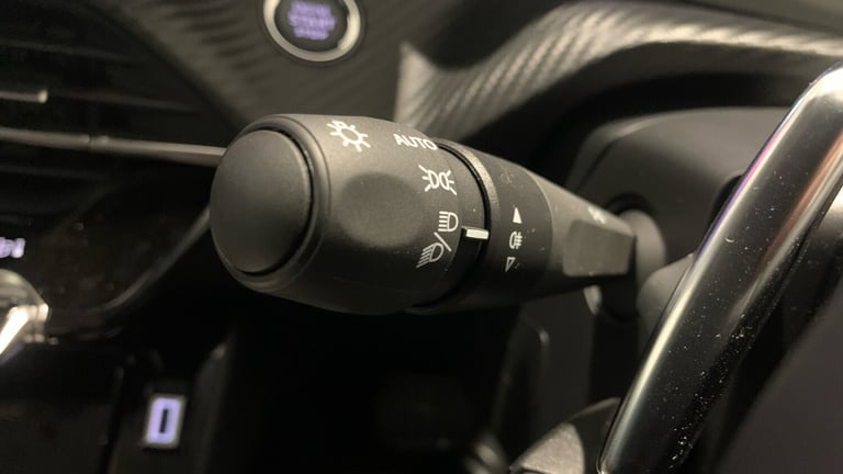 2024 Peugeot 208 1.2 HYBRID Allure Hatchback 5dr Petrol Hybrid e-DSC6 Euro 6 (s/s) (100 ps) Hatch...