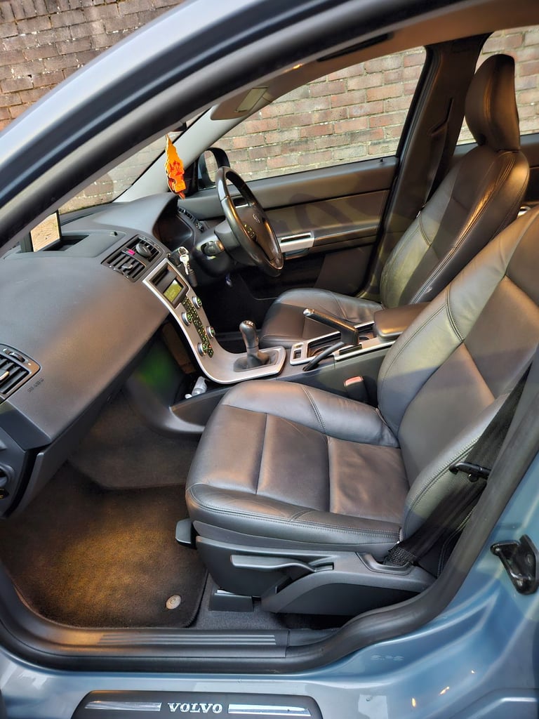 Volvo, S40, Saloon, 2012, Manual, 1999 (cc), 4 doors