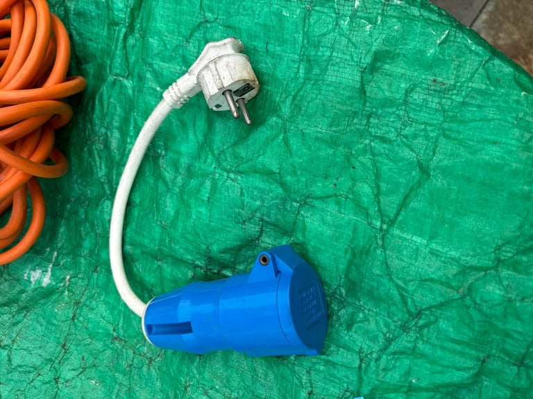 Hook up cable