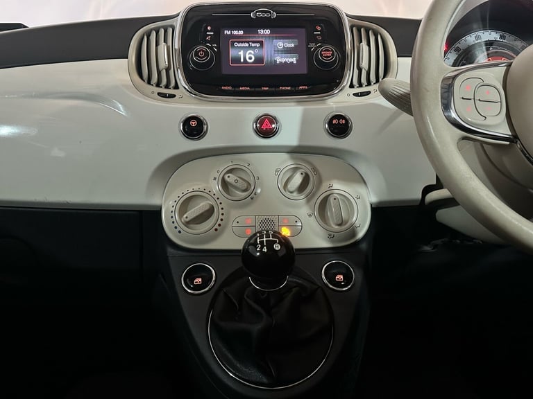 WHITE 2016 FIAT 500 LOUNGE 1.2 PETROL 3 DOOR HATCHBACK 1 PREVIOUS OWNER £20 TAX