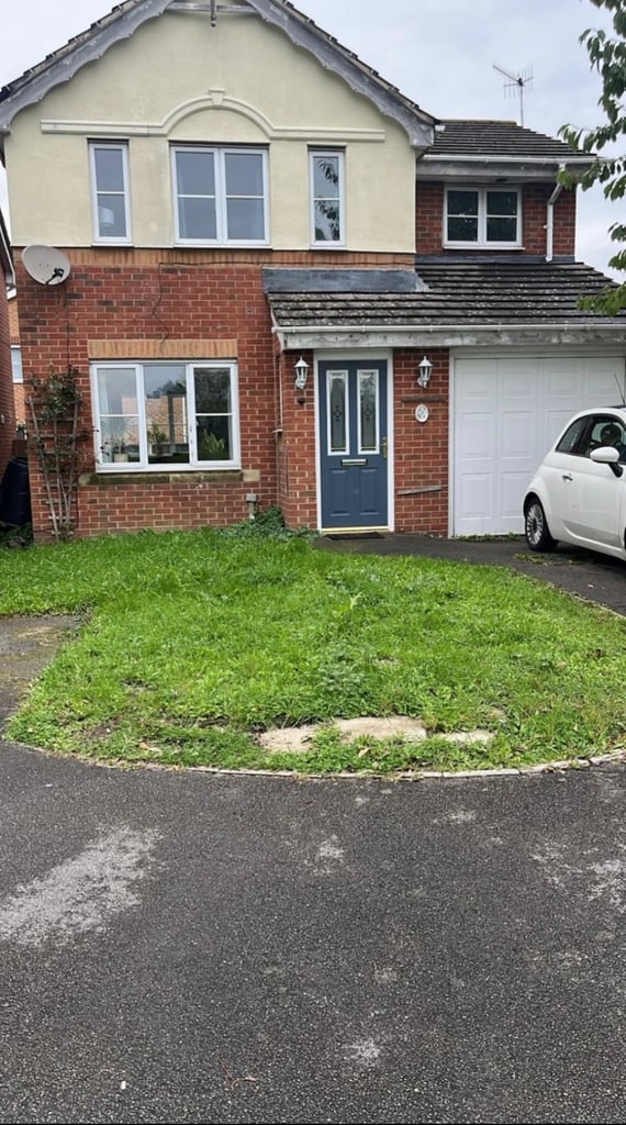 image for Beautiful 3 bedrooms detached house for rent 