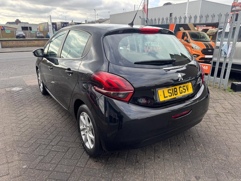 2018 Peugeot 208 1.2 PureTech 82 Active 5dr HATCHBACK Petrol Manual