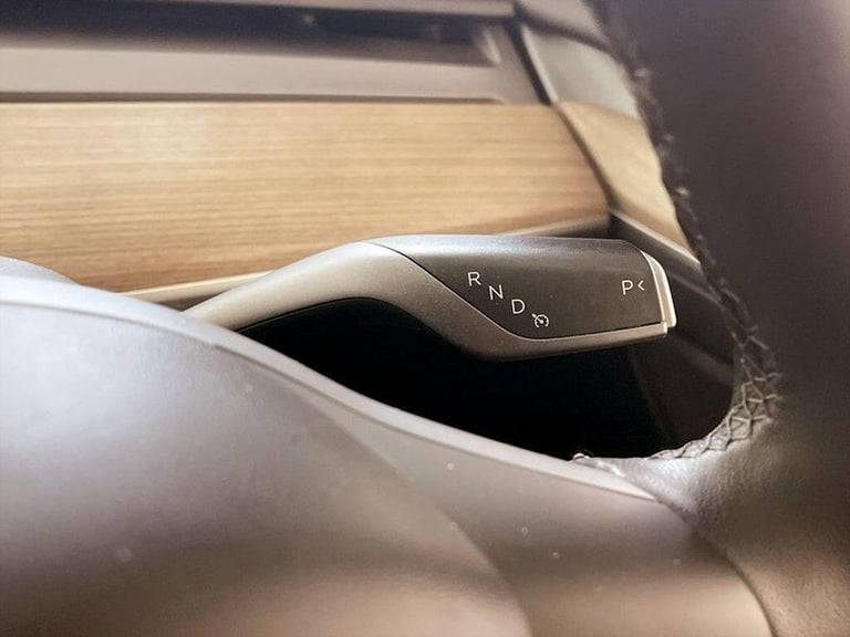 2021 Tesla Model 3 (Dual Motor) Long Range Auto 4WDE 4dr Automatic Saloon Electric Automatic