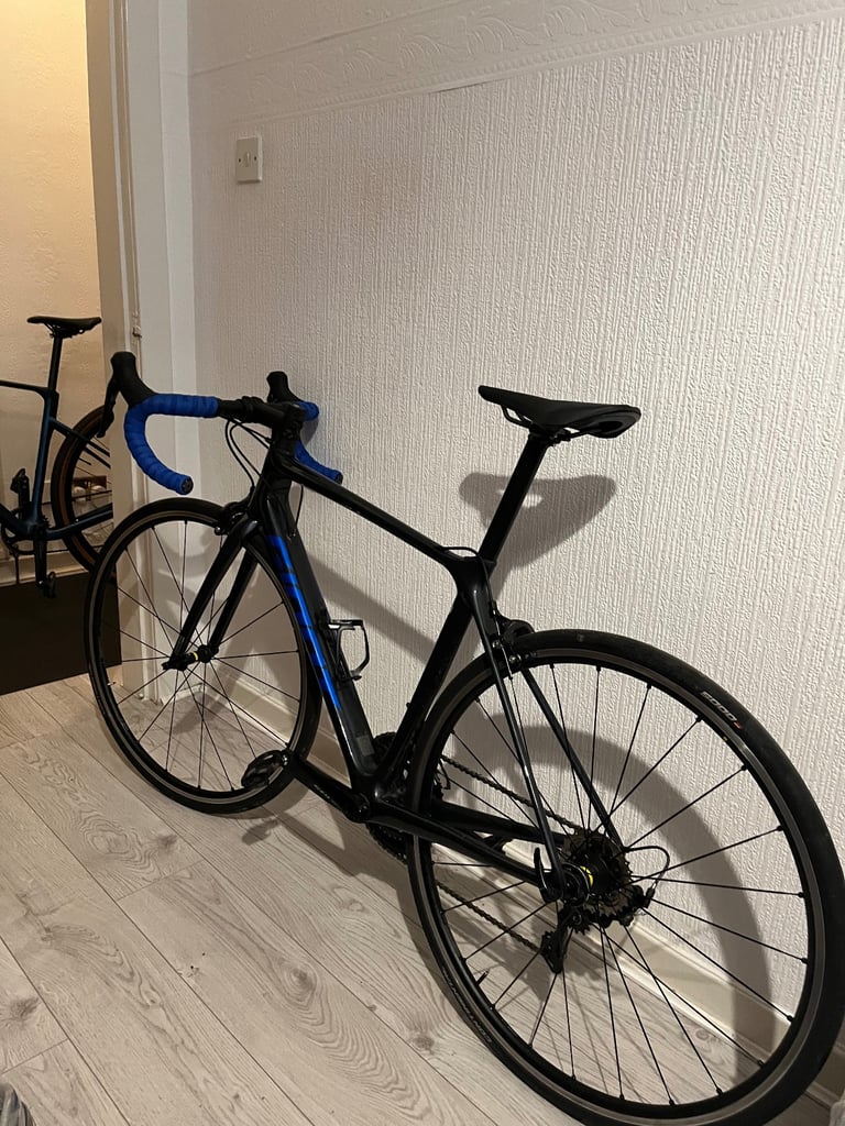 Giant TCR Advanced 2 2023 Medium 