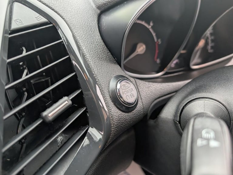 2016 Ford Ecosport 1.5 TDCi Titanium SUV 5dr Diesel Manual 2WD Euro 6 (95 ps) HATCHBACK Diesel Ma...