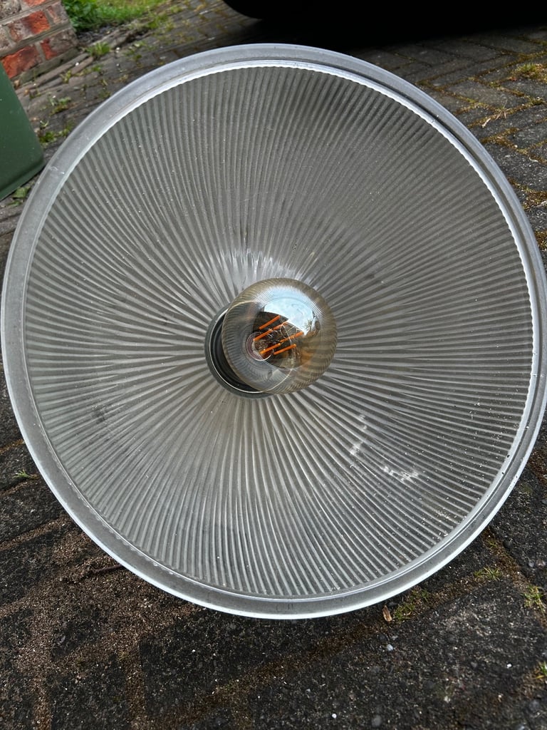 Glass vintage style ceiling pendant light 