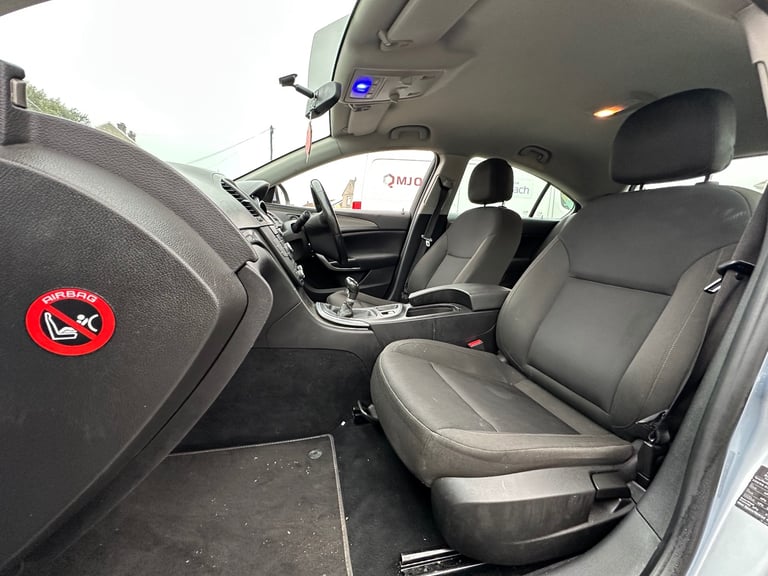 Vauxhall, INSIGNIA, Hatchback, 2013, Manual, 1956 (cc), 5 doors