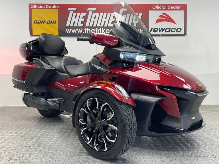 2022 CAN-AM SPYDER RT LIMITED SEMI AUTOMATIC TRIKE - 7200 MILES