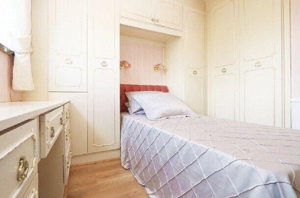 AMAZING COZY ROOM IN STEPNEY GREEN  + GARDEN - READY TO MOVE IN!!