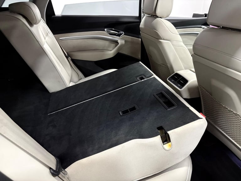  Audi e-tron 55 Launch Edition Auto quattro 5dr 95kWh Electric Automatic