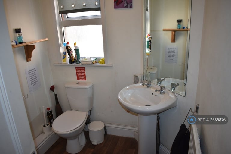 1 bedroom in Honiton Road, Southend-On-Sea, SS1 (#2585876)