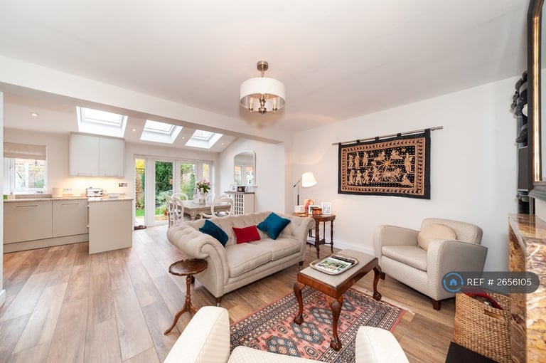 4 bedroom house in Glentanner Way, London, SW17 (4 bed) (#2656105)