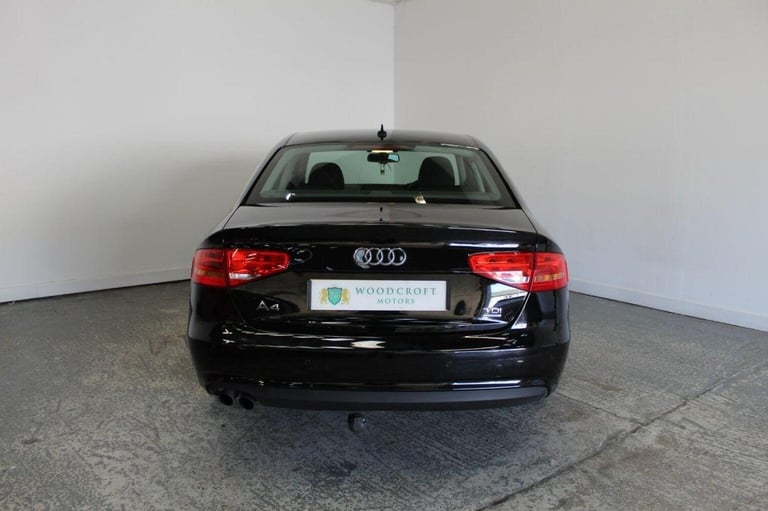 AUDI A4 2.0 TDI SE Technik quattro Euro 5 (s/s) 4dr 2013